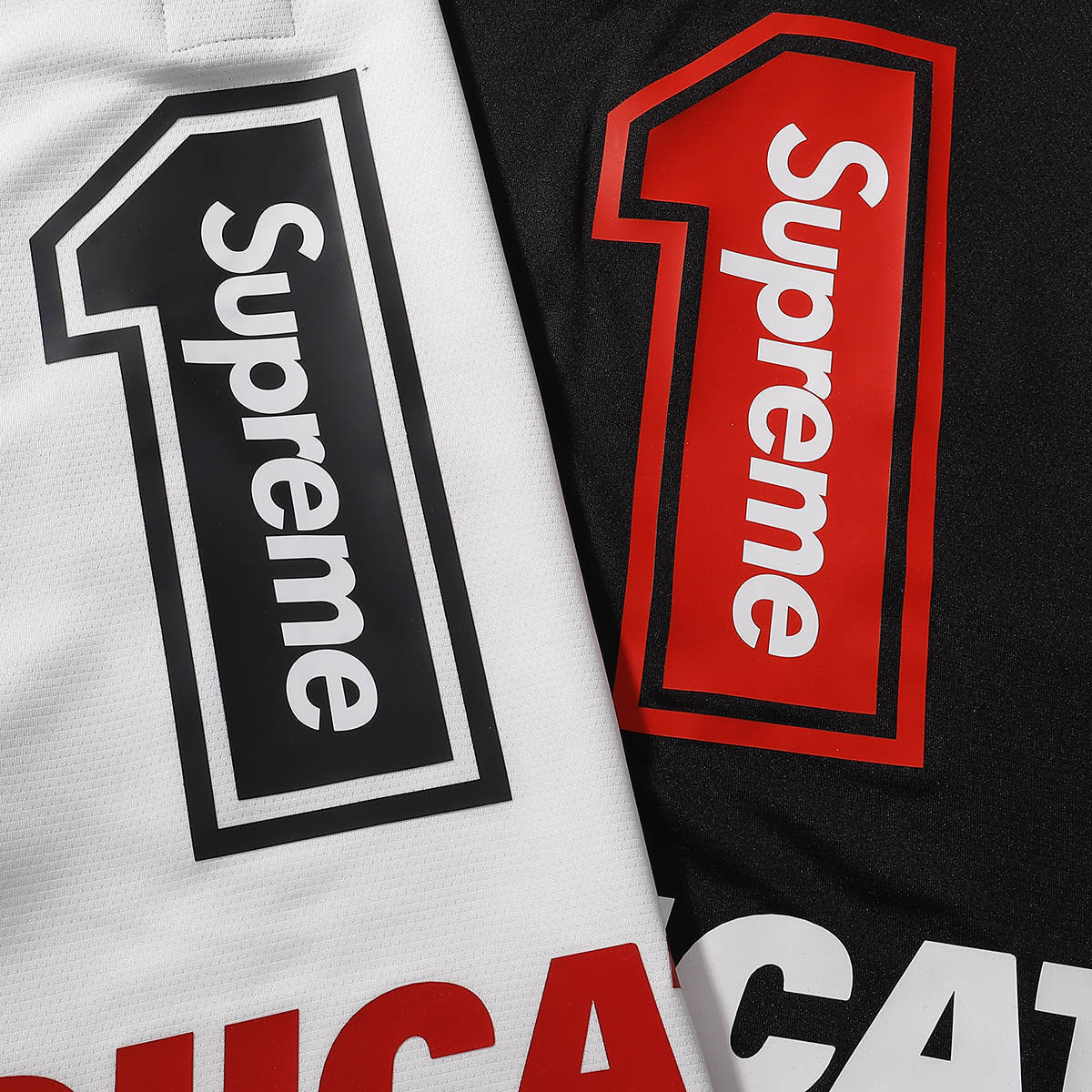 Supreme T-Shirt