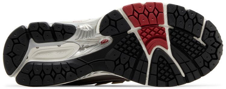 New Balance 1906r Silver Classic Crimson