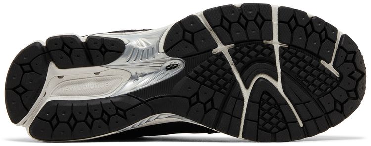 New Balance 1906r Black White