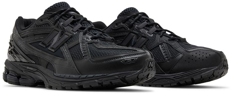 New Balance 1906u Triple Black