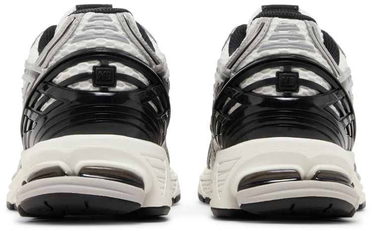 New Balance 1906r Silver Metallic Black