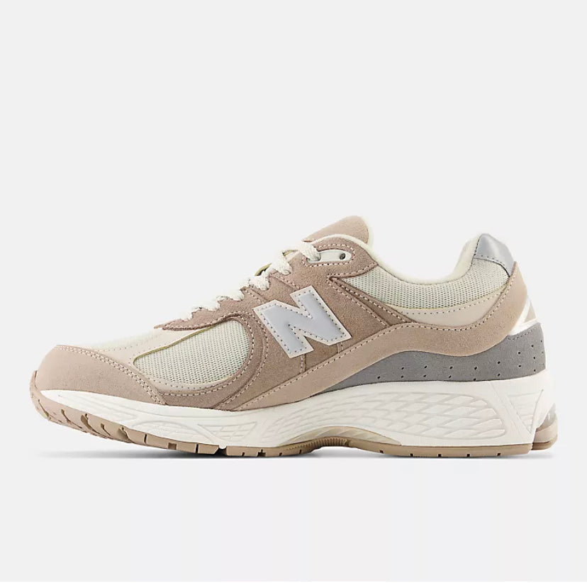 New Balance 2002r Cream