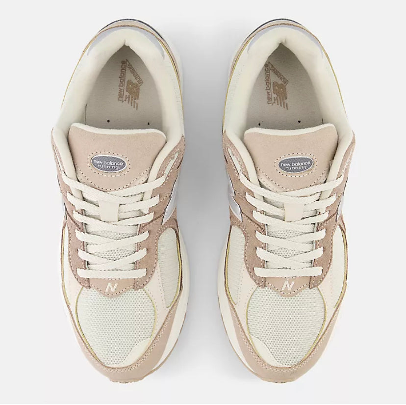 New Balance 2002r Cream
